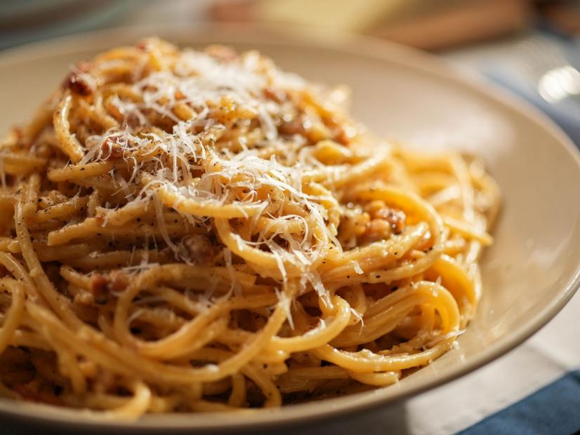 Bucatini carbonara